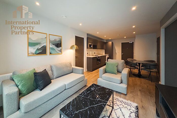 2 Bedroom Flat To Rent In Embankment Exchange, Greengate, Salford, M3