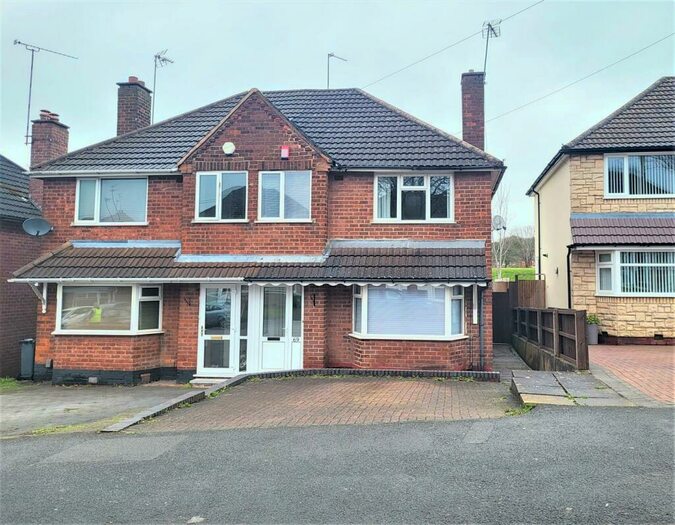 3 Bedroom Semi-Detached House To Rent In Raeburn Road, Great Barr, Birmingham, B43