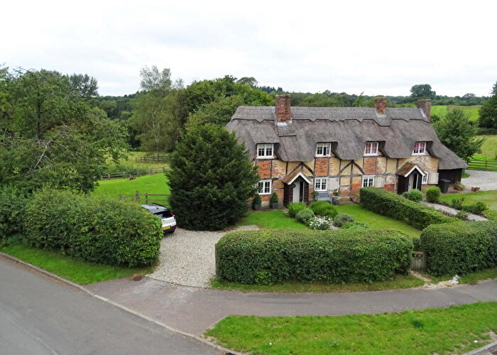 3 Bedroom Semi-Detached House To Rent In Upper Woolhampton, Reading, RG7