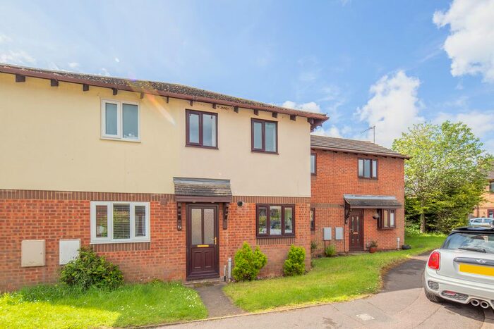 2 Bedroom Terraced House To Rent In Spindleside, Bicester, OX26
