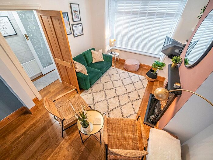 2 Bedroom Flat To Rent In Belfast, BT5