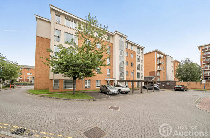 2 Bedroom Apartment For Sale In Reresby Court, Heol Glan Rheidol, Cardiff, CF10