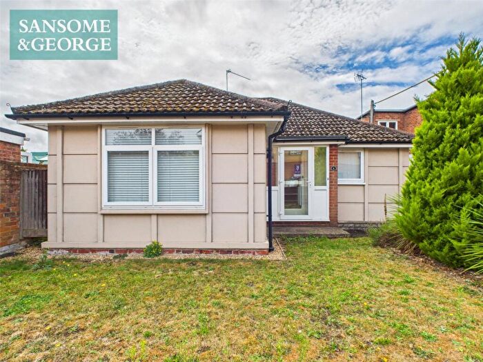 3 Bedroom Bungalow For Sale In Victoria Road, Mortimer Common, Reading, Berkshire, RG7