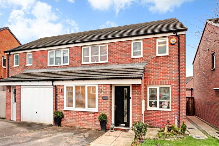 3 Bedroom Semi Detached House For Sale In Redshank Drive, Hetton-le-Hole, Houghton Le Spring, Tyne And Wear, DH5
