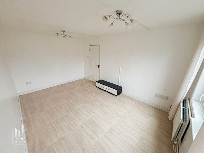 2 Bedroom Flat To Rent In Trefil Walk, Islington, N7