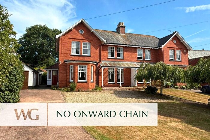 4 Bedroom Semi-Detached House For Sale In Woodbury, Devon, EX5