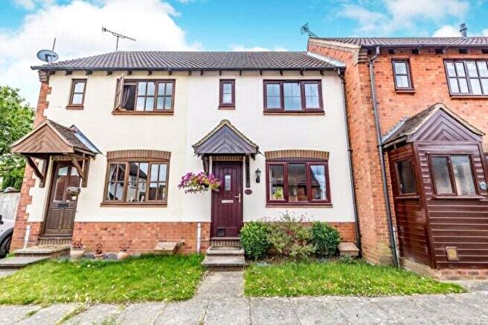 2 Bedroom House For Sale In Angels Close, Winslow, Buckingham, MK18