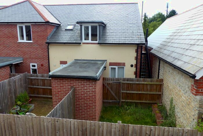 1 Bedroom Flat To Rent In Church Terrace, Gillingham, SP8