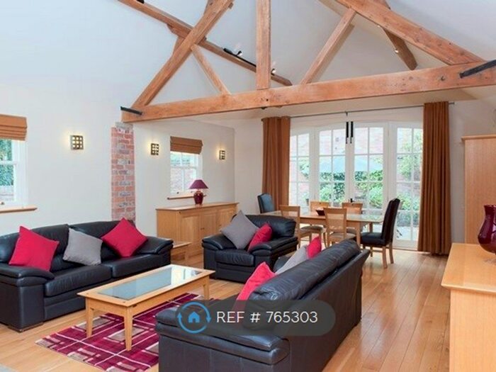 2 Bedroom Detached House To Rent In Barn Grove, Heslington, York, YO10