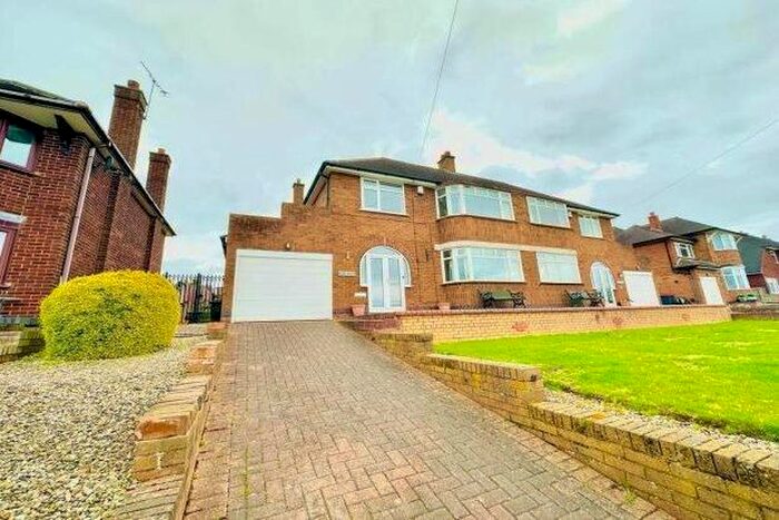 3 Bedroom Property To Rent In Coventry Road, Tamworth, B78