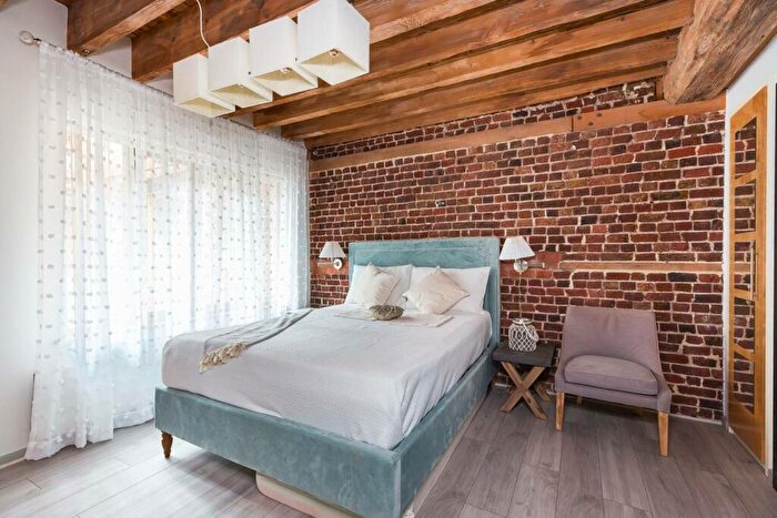 2 Bedroom Flat To Rent In Hertsmere Road, Canary Wharf, London, E14