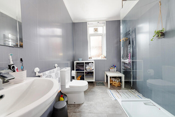 2 Bedroom Apartment To Rent In Mayfair Road, Jesmond, NE2