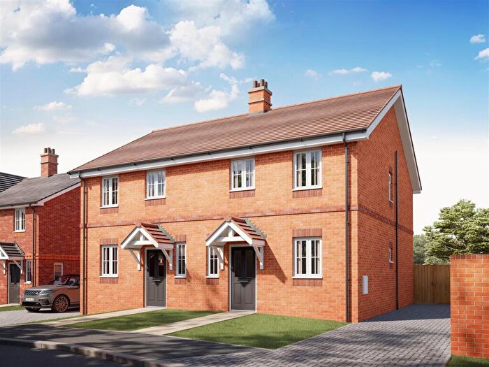 3 Bedroom Semi-Detached House For Sale In Maddoxford Gardens, Boorley Green, SO32
