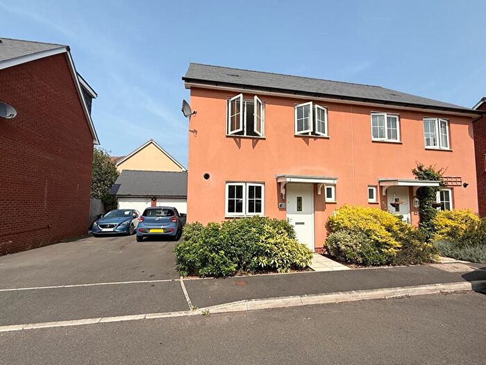 3 Bedroom Semi-Detached House For Sale In Seldon Crescent, Exeter, EX1