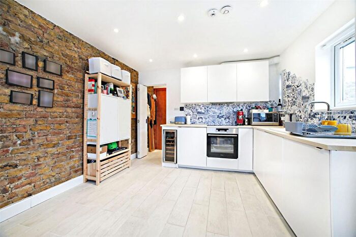 Studio To Rent In Croxley Road, Maida Vale, W9