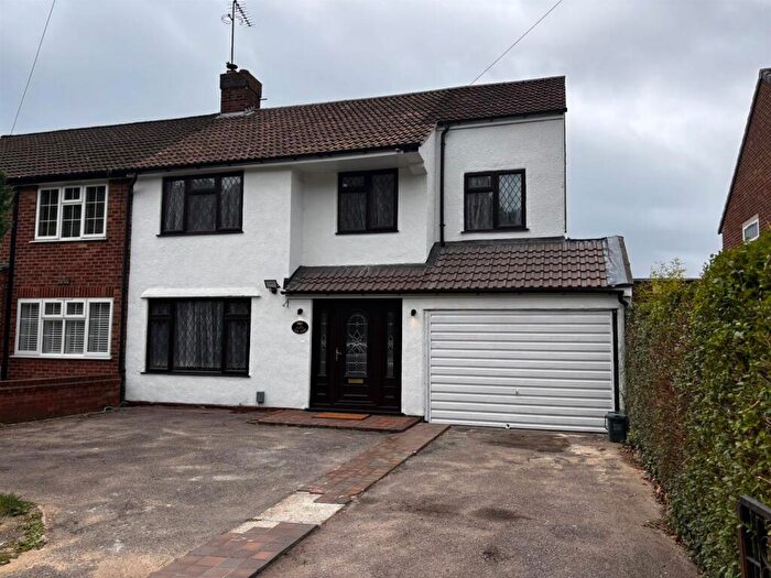 6 Bedroom Semi-Detached House To Rent In St Albans Road West. Hatfield, AL10