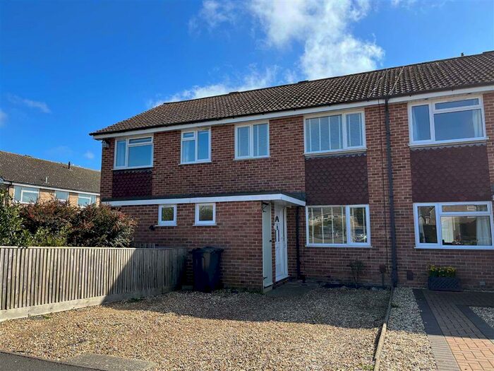 3 Bedroom Terraced House To Rent In Newbury, RG14
