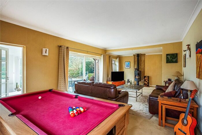 3 Bedroom Bungalow For Sale In Cherry Orchard, Tenterden, Kent, TN30