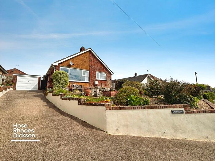 3 Bedroom Bungalow For Sale In Cross Street, Brading, Sandown, PO36