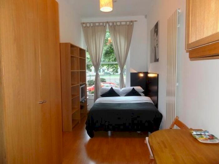 Studio To Rent In Cartwright Gardens, Bloomsbury, London, WC1H