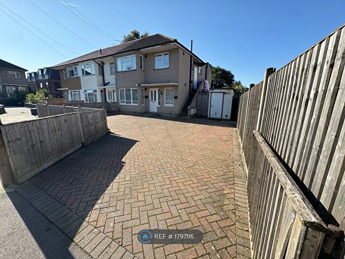 2 Bedroom Maisonette To Rent In Grainger Close, Northolt, UB5