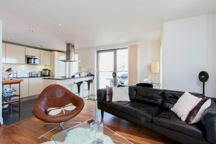 2 Bedroom Flat To Rent In Belvoir House, Pimlico, London, SW1V