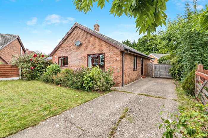 2 Bedroom Detached Bungalow For Sale In Woodside, Beccles, NR34