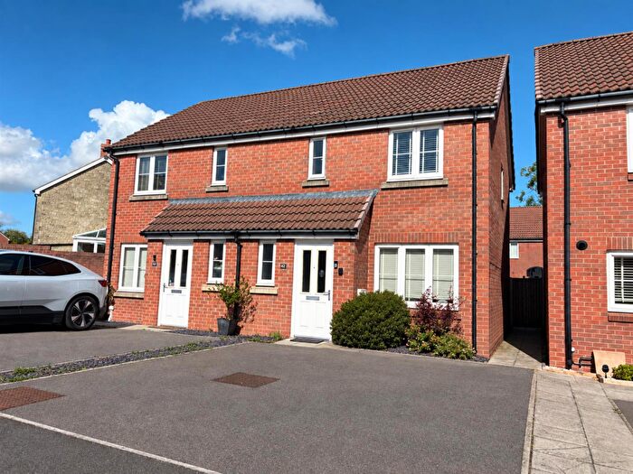 3 Bedroom House For Sale In Maple Road, Shaftesbury, SP7