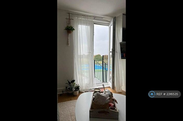 1 Bedroom Flat To Rent In Ilford, Ilford, IG4