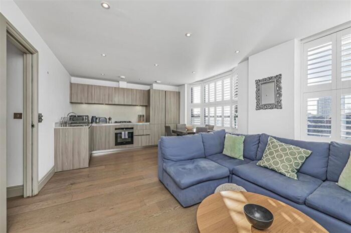 1 Bedroom Block Of Apartments For Sale In York Road, SW11