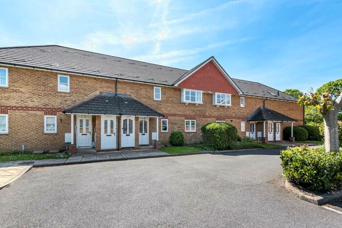 2 Bedroom Maisonette To Rent In Abingdon, Oxfordshire, OX14