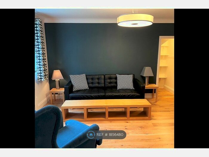 1 Bedroom Flat To Rent In Oak Hill Road, Surbiton, KT6