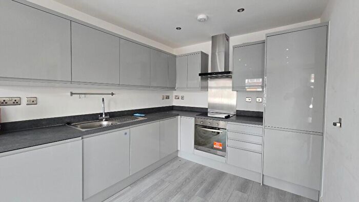 2 Bedroom Apartment To Rent In Victoria Road, Romford, London, RM1