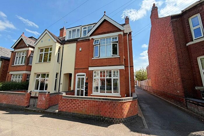 Studio To Rent In Park Road, Rugby, CV21