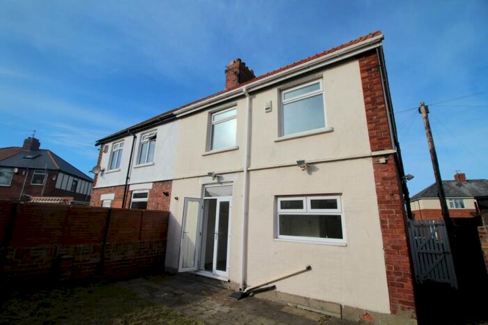 3 Bedroom Semi-Detached House To Rent In Blyth, Northumberland, NE24
