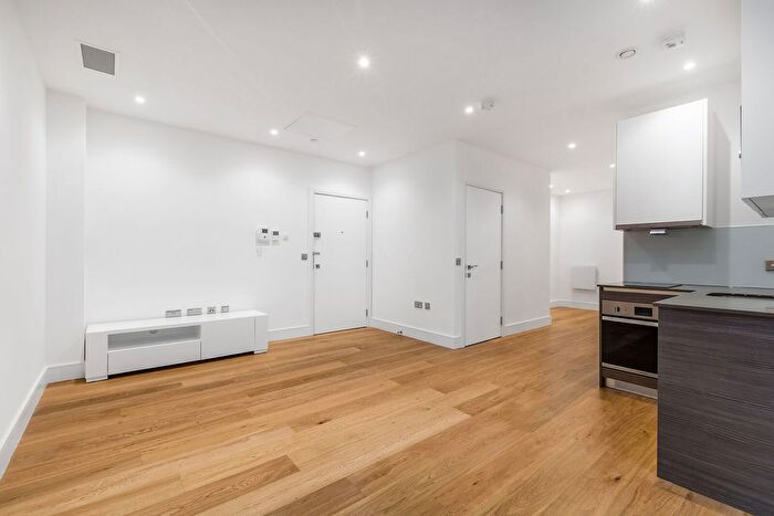 Studio To Rent In Staines Road, Hounslow, TW3