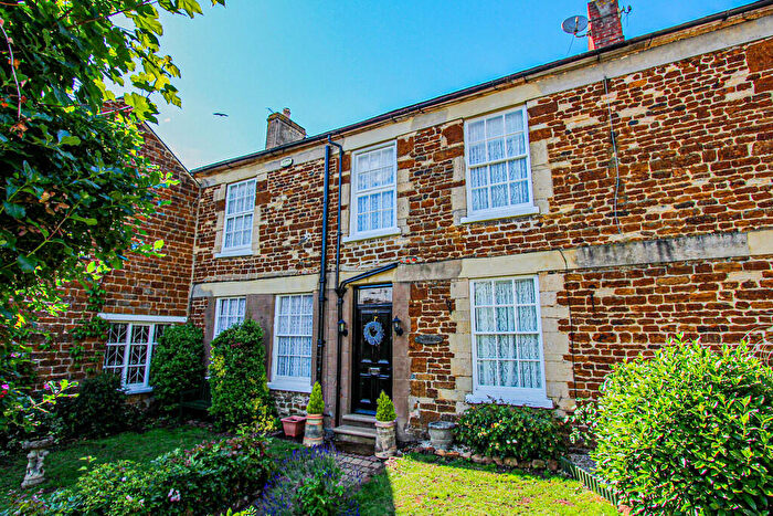 3 Bedroom Terraced House For Sale In Church Street, Finedon, NN9