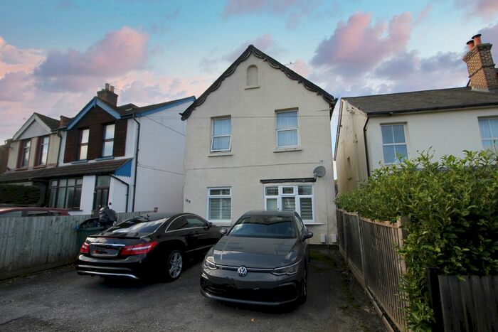 1 Bedroom Flat To Rent In Earlswood Road, Redhill, RH1