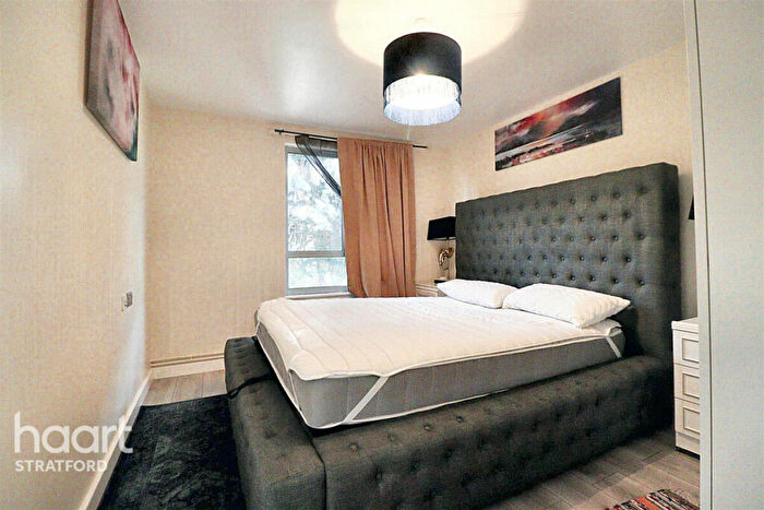 2 Bedroom Flat To Rent In Cundy Road, London, E16