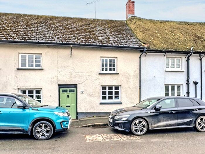 2 Bedroom Cottage For Sale In London Inn Cottage, South Zeal, EX20