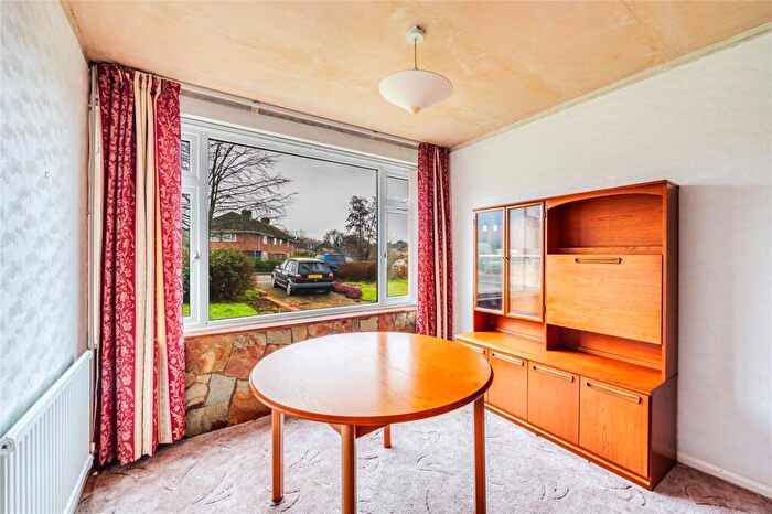 2 Bedroom Bungalow For Sale In Salford Road, Aspley Guise, Bedfordshire, MK17