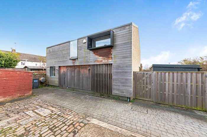 3 Bedroom Detached House For Sale In Priory Street, Lewes, BN7