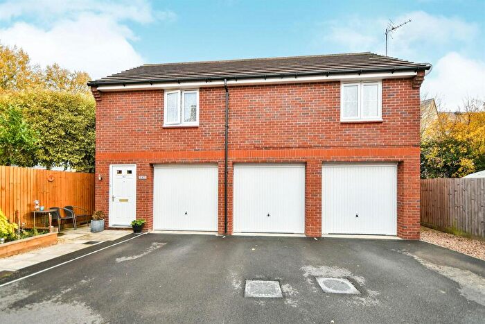 2 Bedroom Apartment To Rent In Fontmell Close, Swindon, SN25