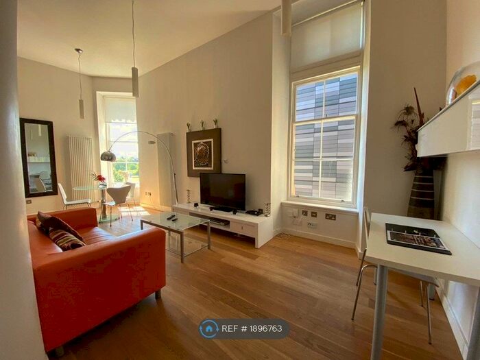 1 Bedroom Flat To Rent In Simpson Loan, Edinburgh, EH3