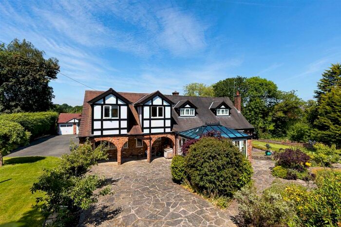 5 Bedroom Detached House For Sale In Brookledge Lane, Adlington, SK10