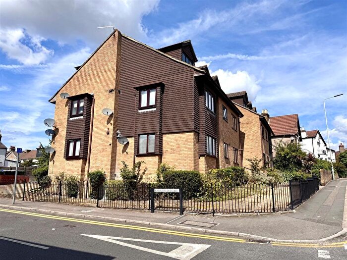 1 Bedroom Flat To Rent In Nuxley Road, Belvedere, DA17