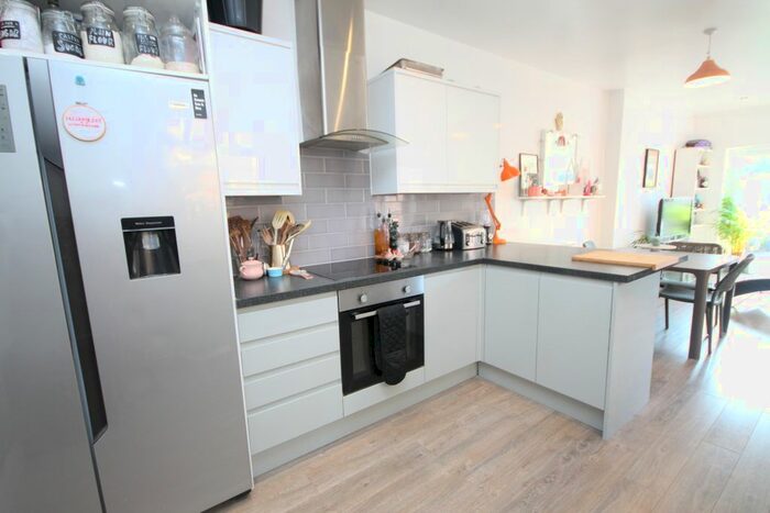 2 Bedroom Flat To Rent In Elmhurst Gardens, Tottenham, London, N17