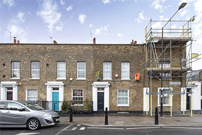 5 Bedroom Terraced House To Rent In Salmon Lane, Limehouse, London, E14