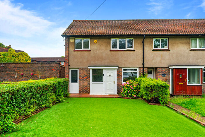 3 Bedroom End Of Terrace House To Rent In Petersham Close, Sutton, Surrey, SM1