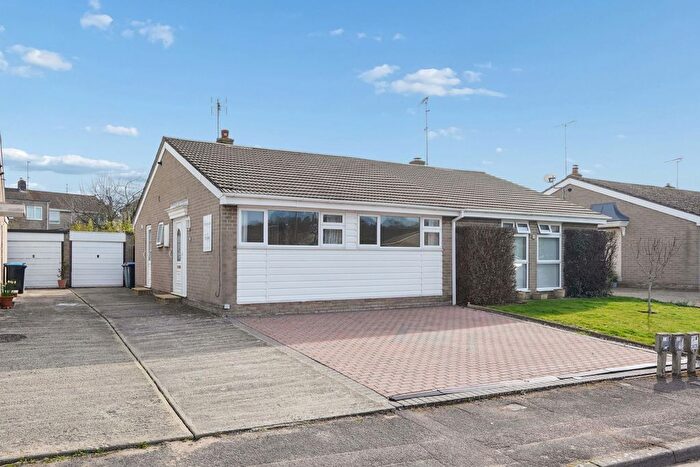 2 Bedroom Semi Detached House For Sale In Queen Emmas Dyke, Witney, OX28